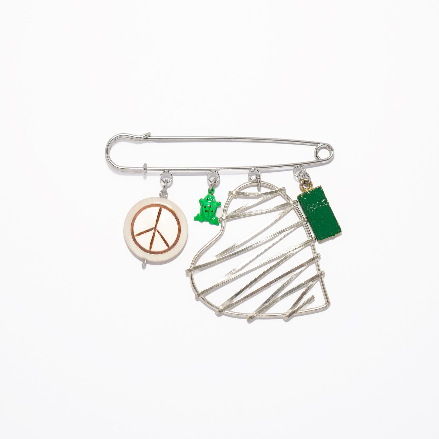 Charm Brooch (Piece& Heart)